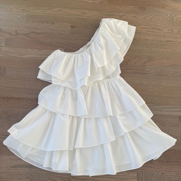 Entro Dresses & Skirts - NWOT Entro off shoulder ruffle dress - a size M